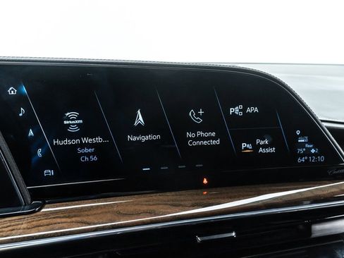 Used 2022 Cadillac Escalade Sport Platinum w/ Heavy-Duty Trailer Package AWD/4WD image 16