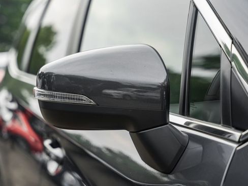 Used 2023 Subaru Ascent Limited image 15