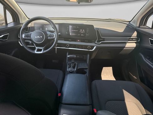 Used 2024 Kia Sportage LX FWD image 12