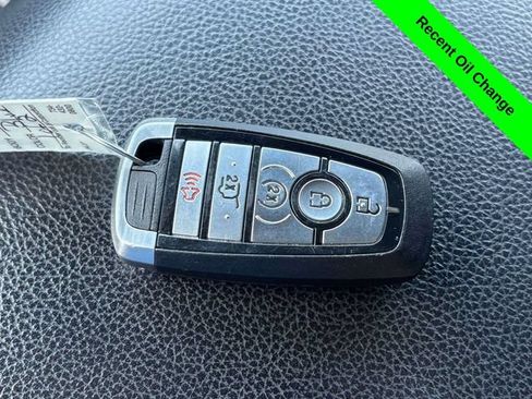Used 2019 Ford Expedition Limited w/ Equipment Group 302A AWD/4WD image 29