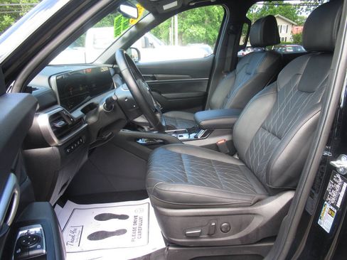 Used 2025 Kia Telluride EX X-Line AWD/4WD image 26
