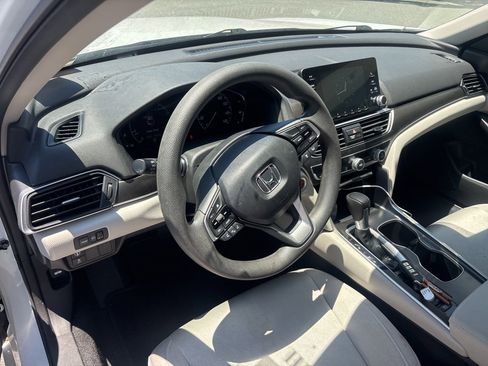 Used 2020 Honda Accord LX image 4