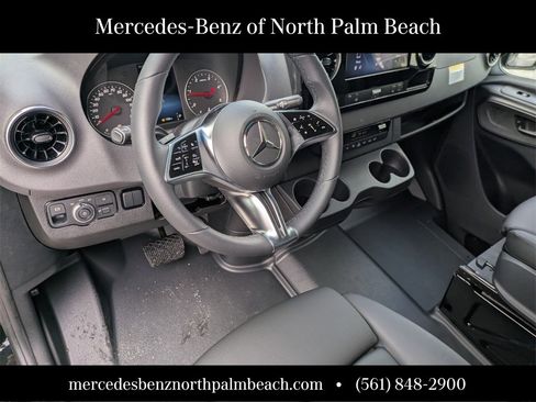 New 2025 Mercedes-Benz Sprinter 2500 image 7