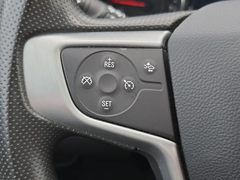 Used 2024 GMC Terrain SLE w/ Driver Convenience Package FWD image 19