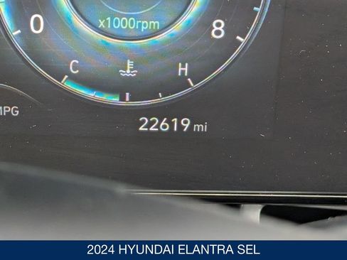 Certified 2024 Hyundai Elantra SEL FWD image 22