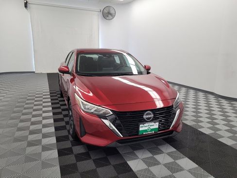 Used 2024 Nissan Sentra SV FWD image 14