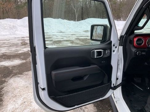 Used 2021 Jeep Wrangler Unlimited Rubicon w/ Dual Top Group image 10