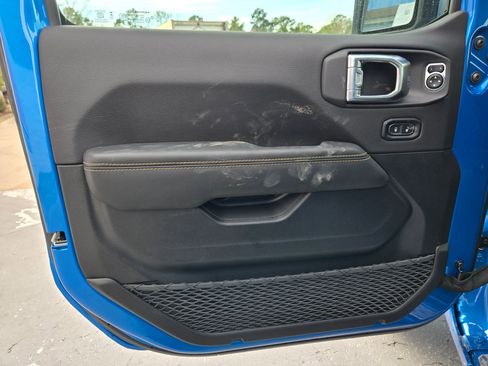 New 2026 Jeep Gladiator Sahara image 19