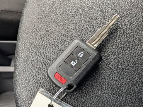 Used 2025 Mitsubishi Outlander Sport LE AWD/4WD image 29