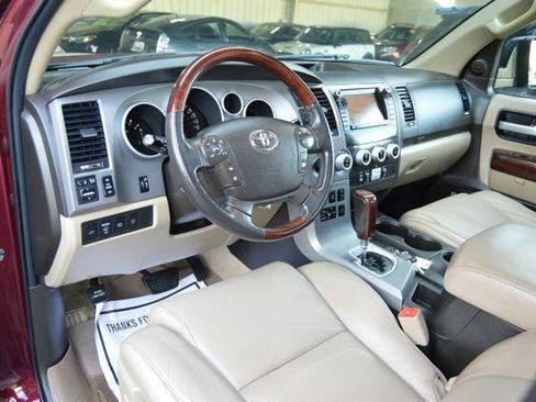 Used 2011 Toyota Sequoia Platinum image 16