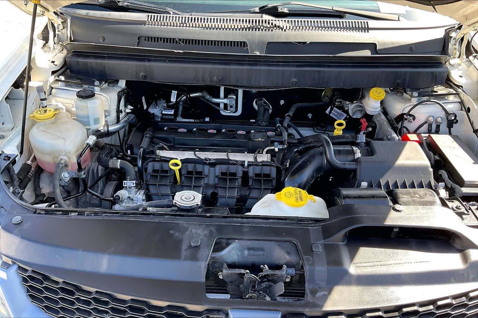 Used 2018 Dodge Journey SE w/ Blacktop Package FWD image 31