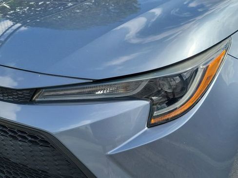 Used 2021 Toyota Corolla LE image 5