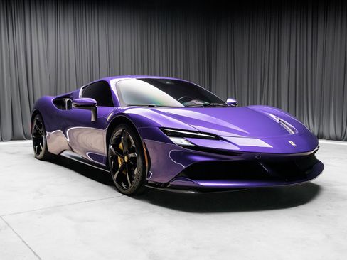 Used 2022 Ferrari SF90 Stradale image 16