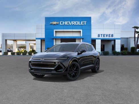 New 2026 Chevrolet Equinox EV LT w/ LPO, Blackout Package image 8