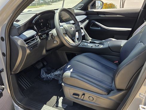 Certified 2026 INFINITI QX60 Sport w/ Dark Cargo Package AWD/4WD image 16