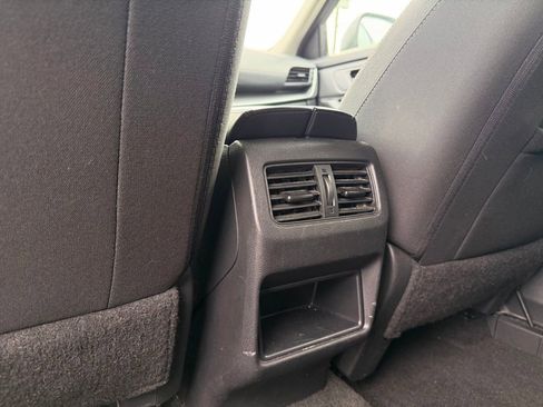 Used 2024 Nissan Rogue S FWD image 26