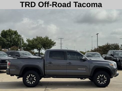 Used 2023 Toyota Tacoma TRD Off-Road w/ Technology Package AWD/4WD image 3