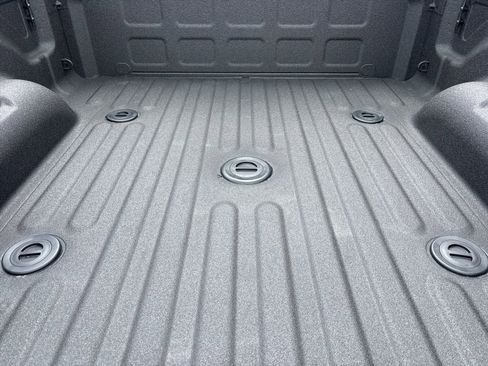 Used 2026 RAM 2500 Laramie AWD/4WD image 36