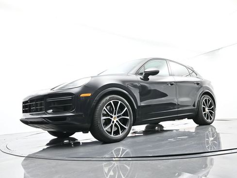 Certified 2022 Porsche Cayenne Turbo image 44