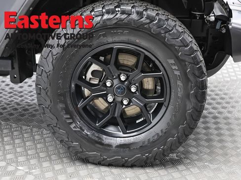 Used 2024 Jeep Wrangler Unlimited AWD/4WD image 33