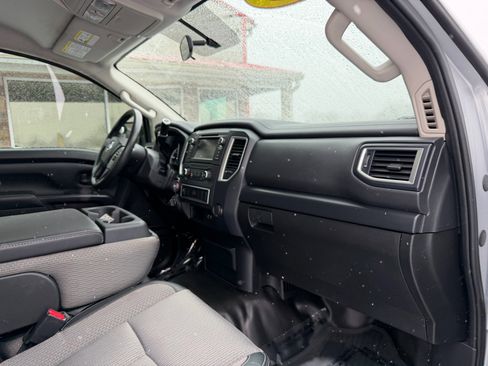 Used 2019 Nissan Titan S w/ S Utility Package image 21