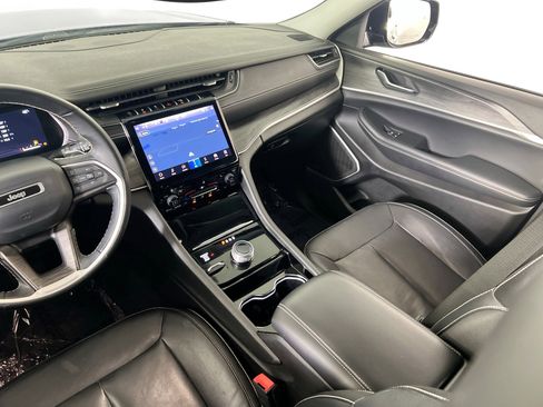 Used 2022 Jeep Grand Cherokee L Limited image 23