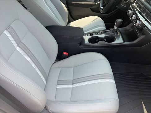 Used 2025 Honda Civic Sport image 8
