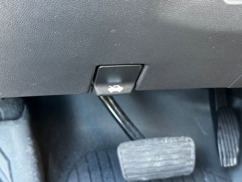 Used 2024 Chevrolet Silverado 1500 LT Trail Boss image 63