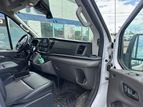 Used 2023 Ford Transit 250 Medium Roof AWD w/ Load Area Protection Package image 10