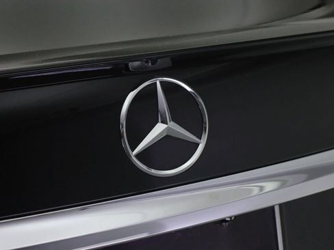 Used 2022 Mercedes-Benz E 350 Sedan image 20