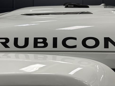 Used 2021 Jeep Wrangler Unlimited Rubicon AWD/4WD image 41