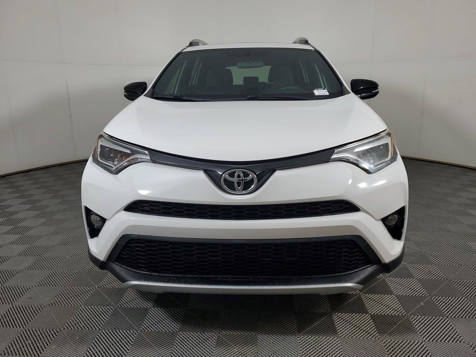 Used 2016 Toyota RAV4 SE FWD image 2
