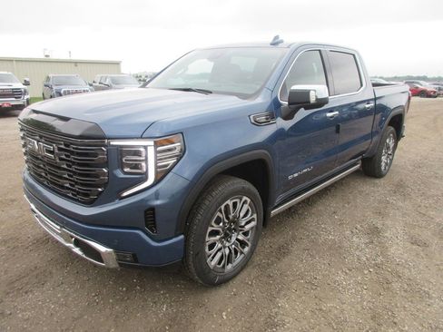 New 2026 GMC Sierra 1500 Denali Ultimate AWD/4WD image 11