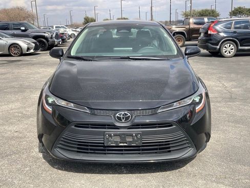 Used 2024 Toyota Corolla LE image 2