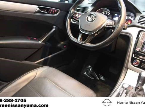 Used 2019 Volkswagen Passat 2.0T Wolfsburg w/ Wheels & Sunroof Package image 10