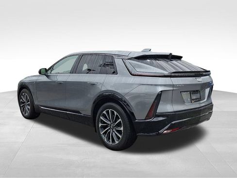 Used 2024 Cadillac Lyriq Sport RWD image 4