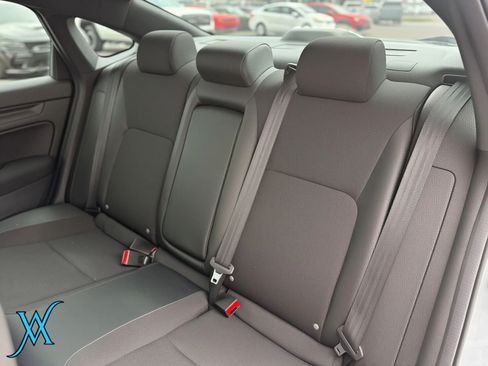 Used 2025 Honda Civic Sport image 17