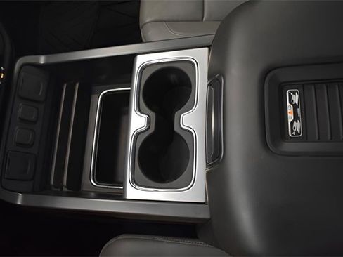 Used 2018 GMC Sierra 1500 SLT image 31