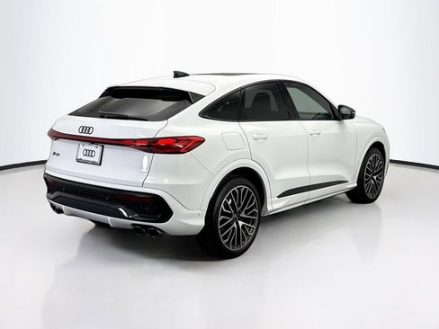 New 2025 Audi SQ5 Prestige image 5