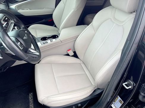 Used 2023 Genesis G70 2.0T AWD/4WD image 20