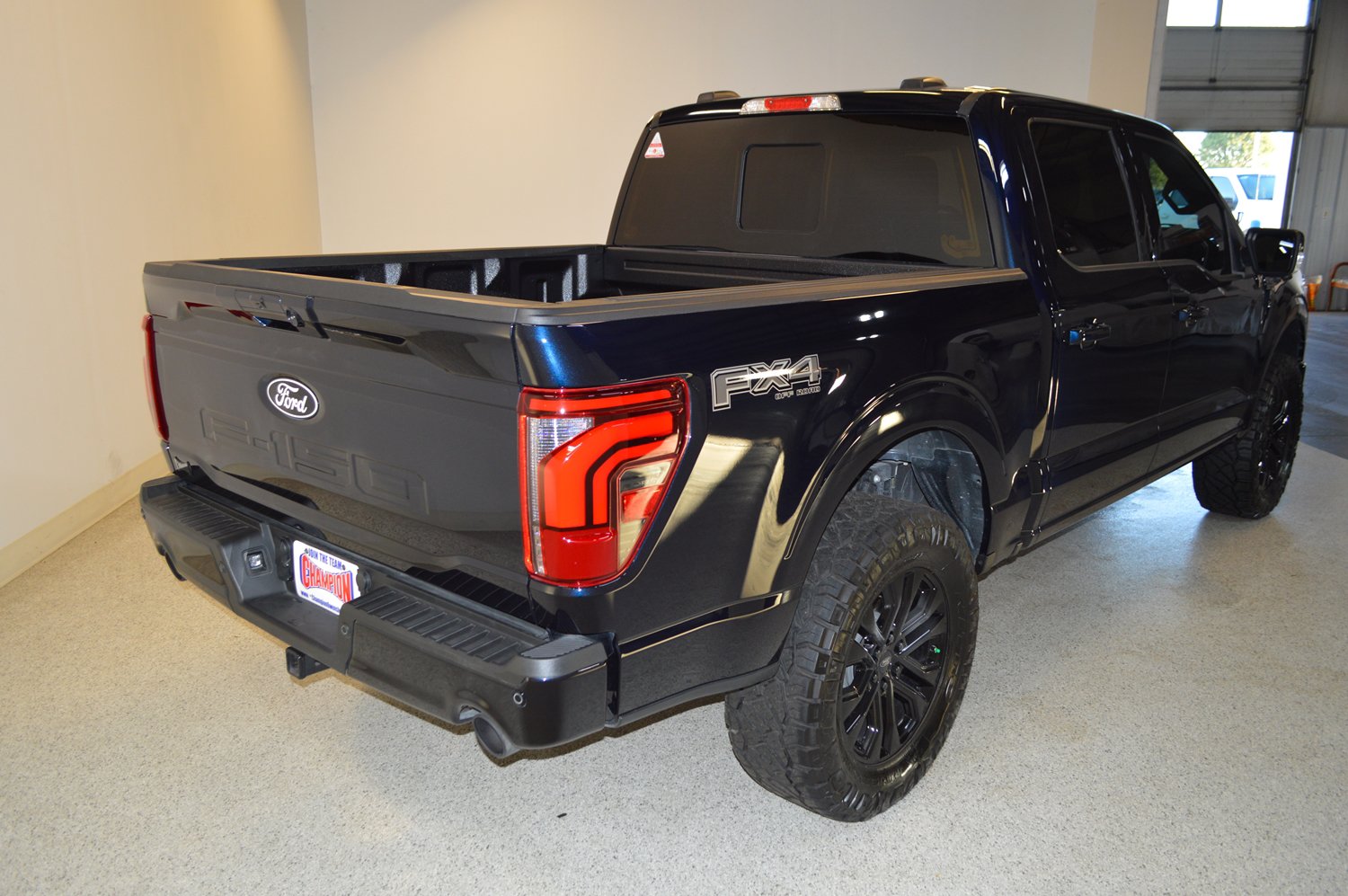 Used 2026 Ford F150 Lariat w/ Equipment Group 501A Mid AWD/4WD image 3