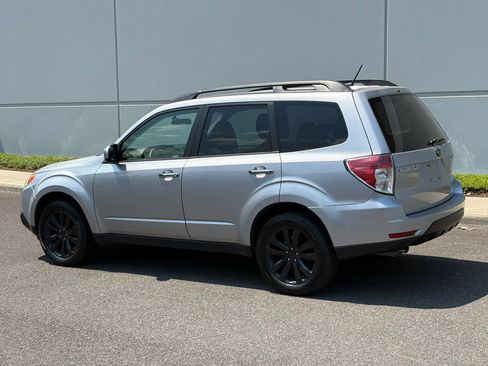 Used 2012 Subaru Forester 2.5X Premium w/ All-Weather Pkg AWD/4WD image 4