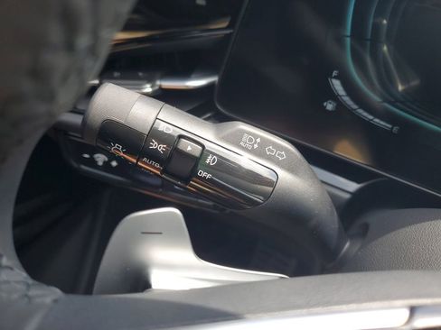 New 2025 Kia Niro EX Touring FWD image 29