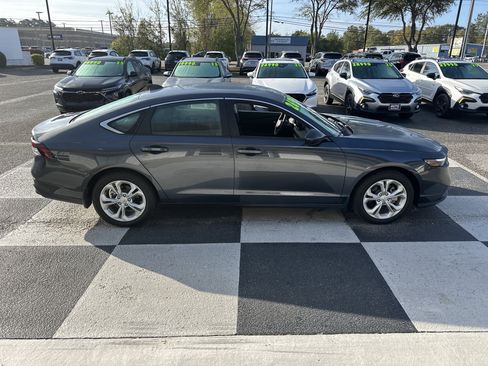 Used 2025 Honda Accord LX image 3