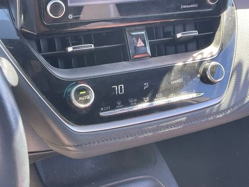 Used 2022 Toyota Corolla SE w/ Carpet Mat Package (TMS) image 8