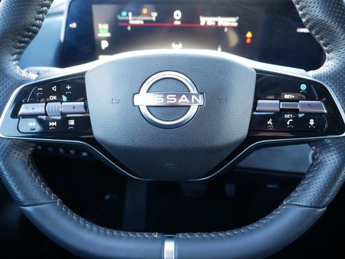 Used 2023 Nissan Ariya image 25