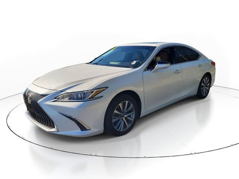 Used 2020 Lexus ES 350 ES 350 w/ Accessory Package 2 image 3