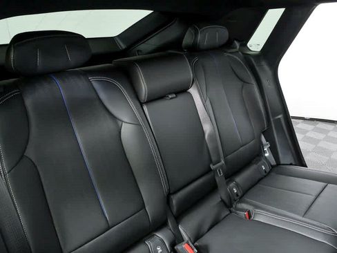 Used 2025 Cadillac Lyriq Luxury w/ LPO, Floor Liner Package AWD/4WD image 27