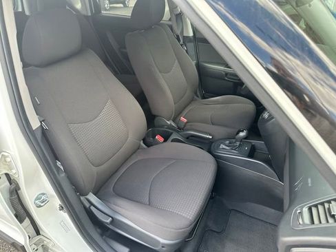 Used 2012 Kia Soul FWD image 11