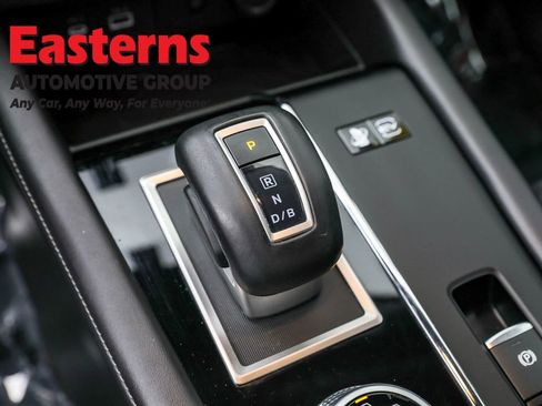 Used 2023 Mitsubishi Outlander SE image 13